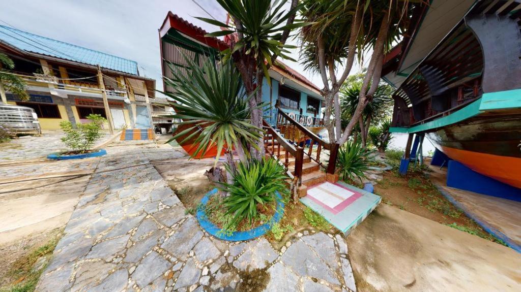 Rimtalay Resort Koh Si Chang מראה חיצוני תמונה