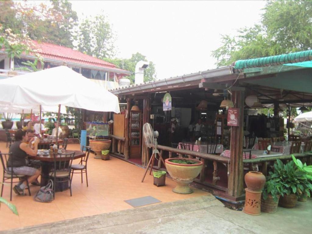 Rimtalay Resort Koh Si Chang מראה חיצוני תמונה