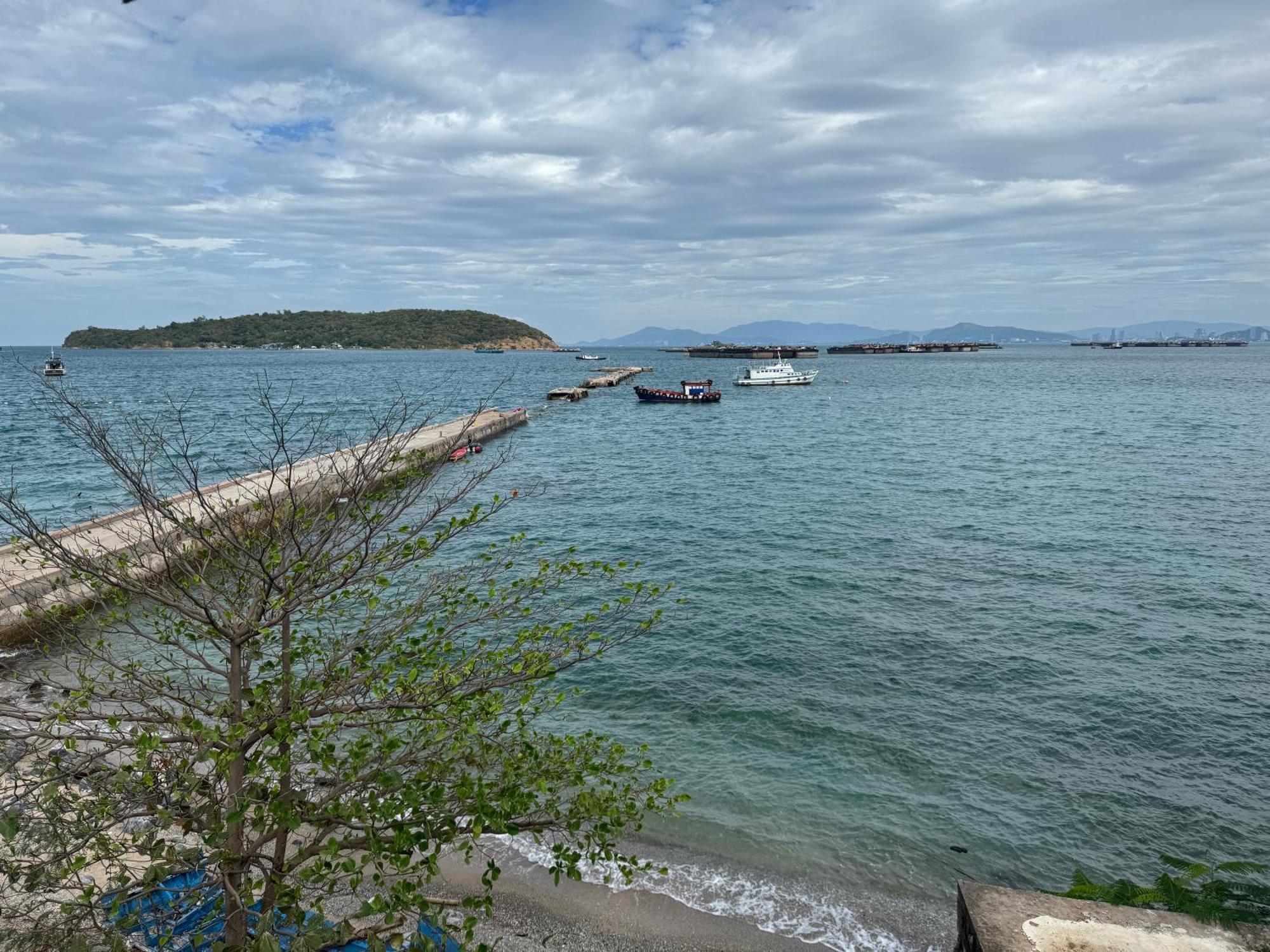 Rimtalay Resort Koh Si Chang מראה חיצוני תמונה