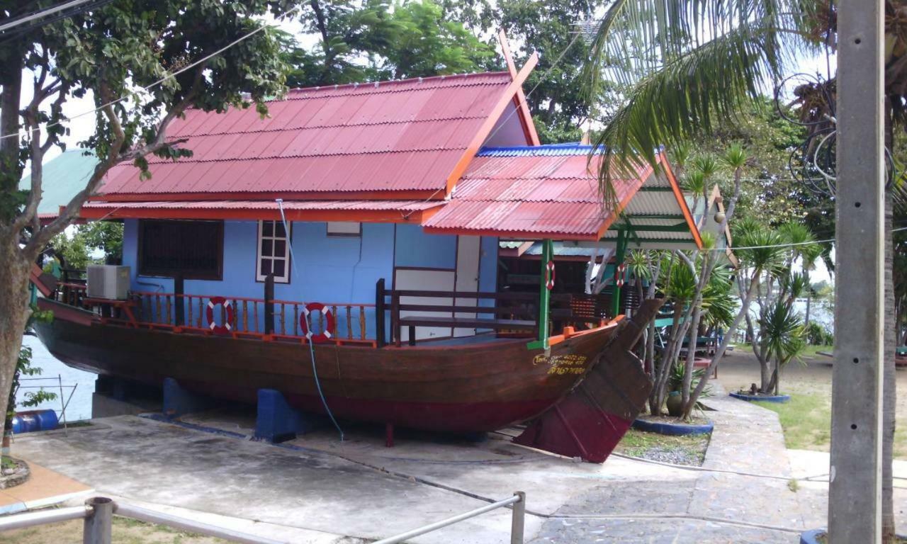 Rimtalay Resort Koh Si Chang מראה חיצוני תמונה